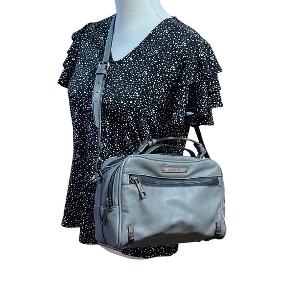 Gianni Bini Shoulder Handbag Gray & Gunmetal Multiple Pockets Adjustable Strap - Picture 1 of 11